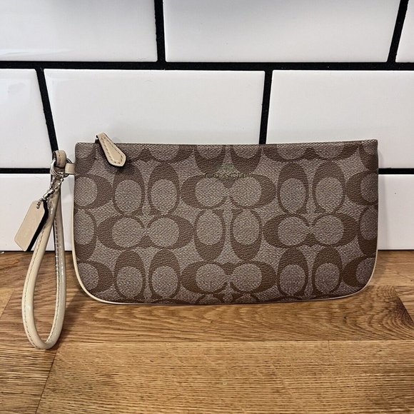 COACH Large Wristlet In Signature Coated Canvas khaki/ Platinum F65748 - Picture 1 of 8